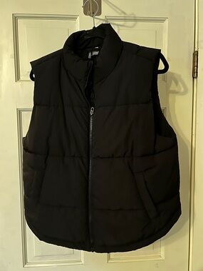 H&M Divided Black Quilted Hooded Puffer